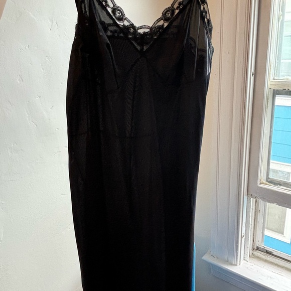 Vintage Black Lingerie Slip NWOT - Picture 3 of 4